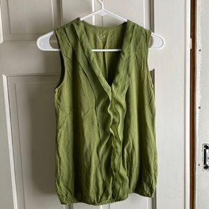 Ann Taylor green tank top blouse
